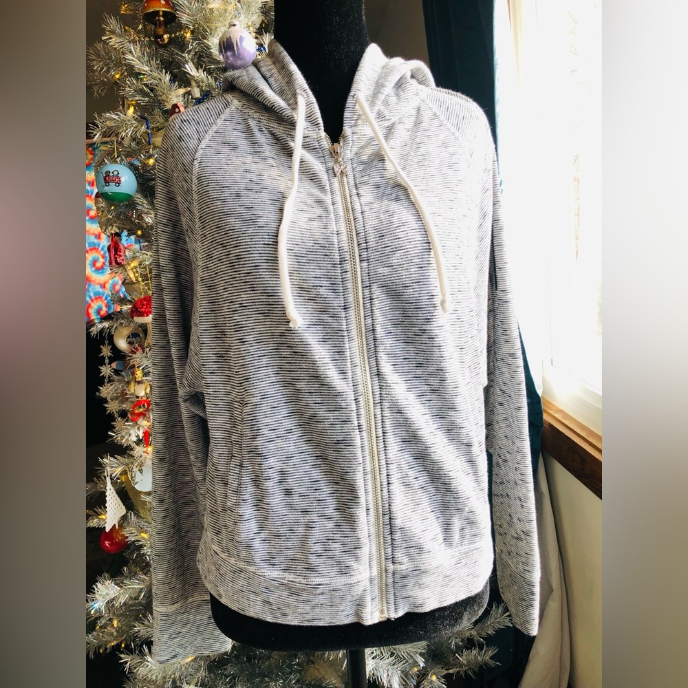 NWOT Victoria's Secret Heathered Gray Zip-Up Hoodie size small